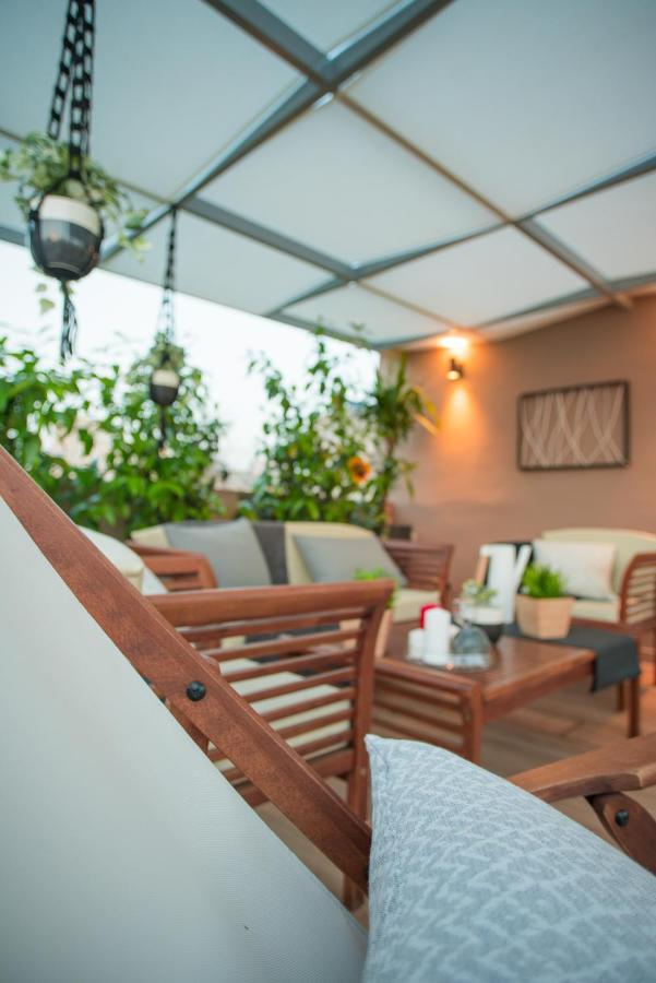 Athenian Living Suites Esterno foto