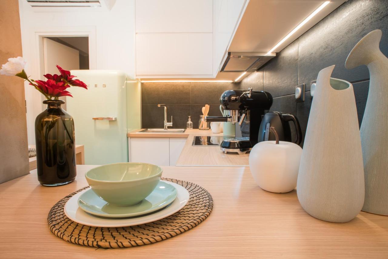 Athenian Living Suites Esterno foto
