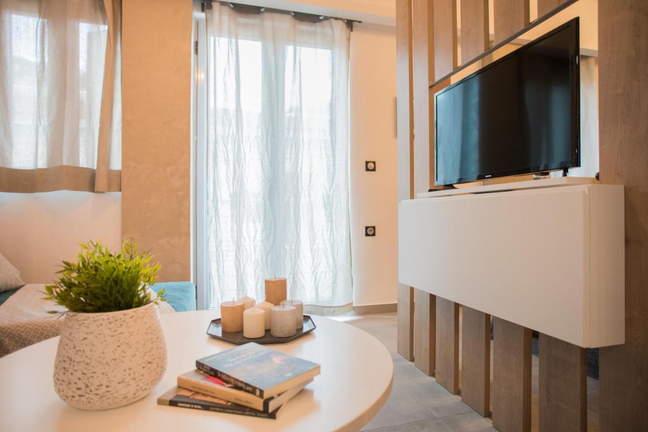 Athenian Living Suites Esterno foto